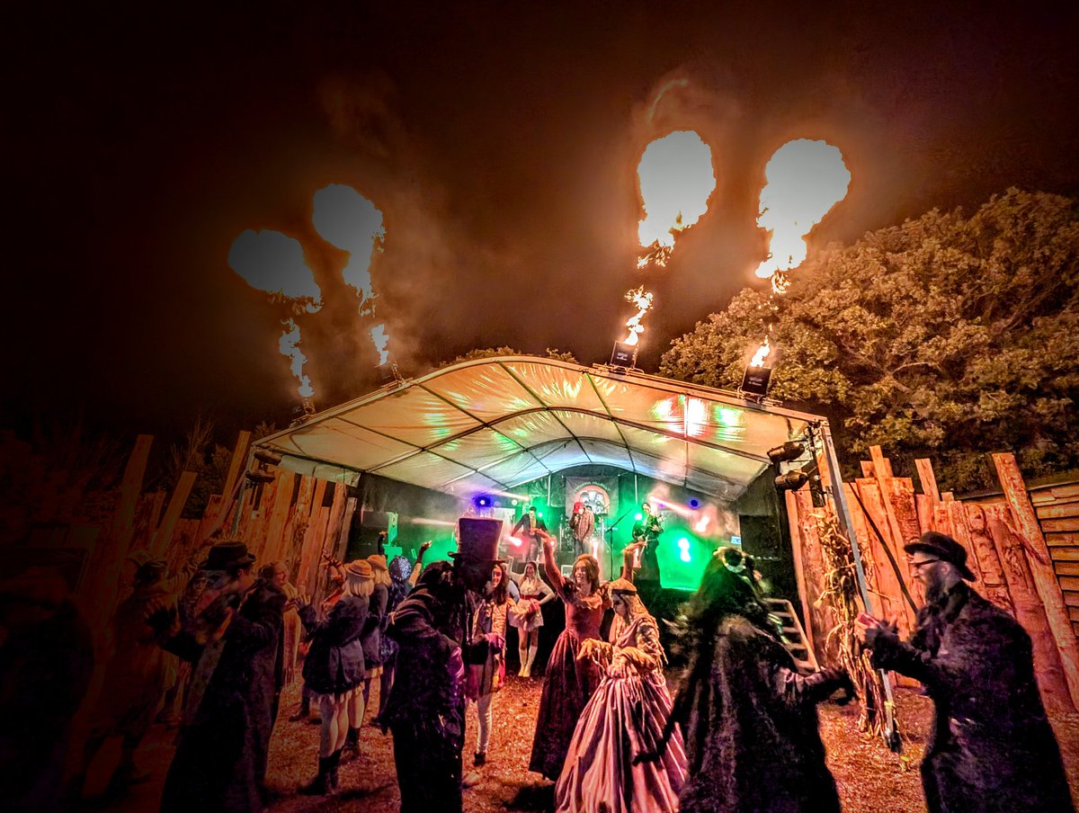 DEΛN COX tweet media