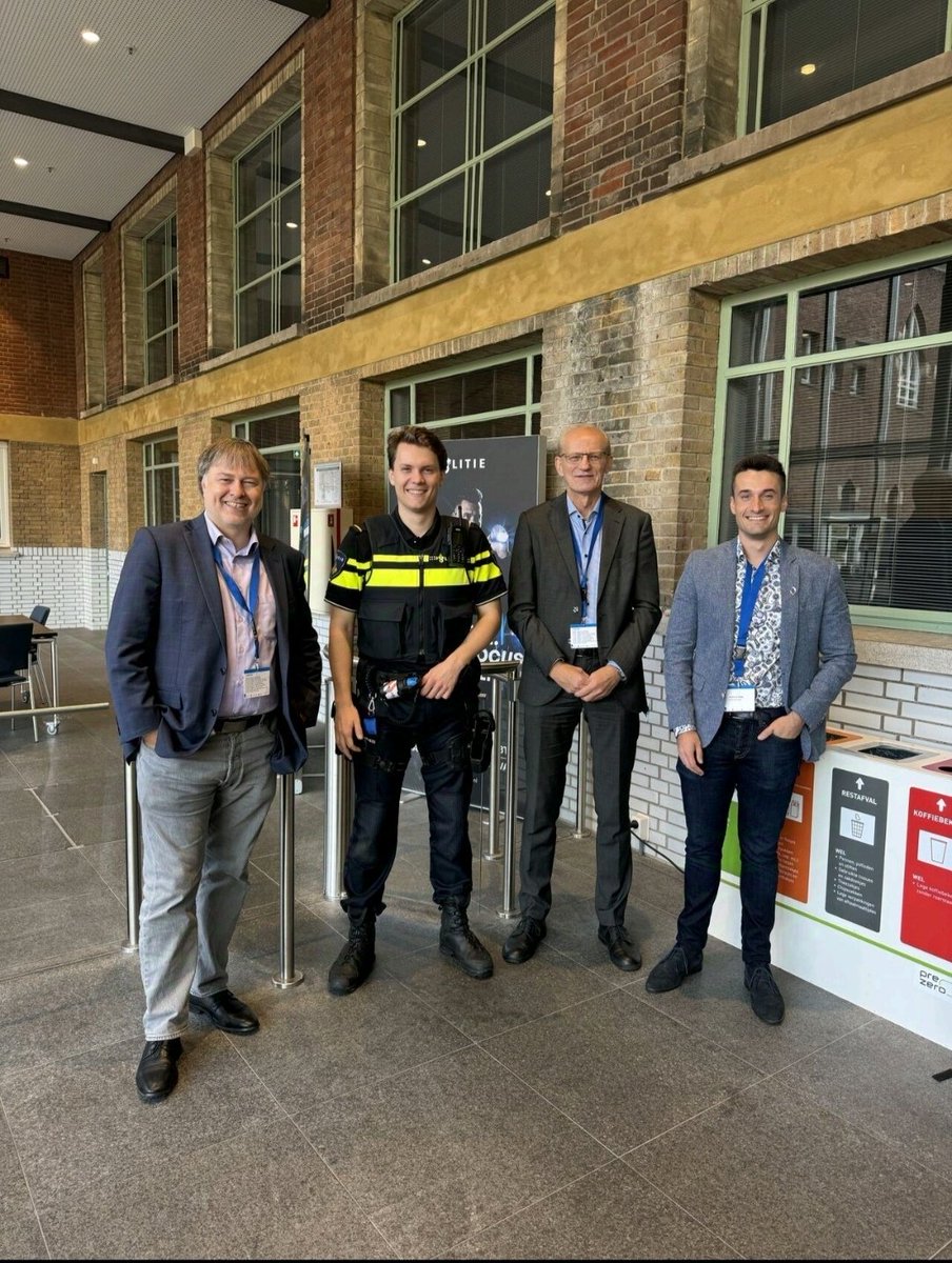 Jasper De Paepe (@jasperdepaepe) on Twitter photo Yesterday at the annual police-science conference in Apeldoorn we bumped into a former student of our elective policing studies <a href="/ISGA_Hague/">ISGA The Hague</a>. Great to see we are able to build a bridge between police and academia. I hope to continue these efforts more in the future... Yesterday at the annual police-science conference in Apeldoorn we bumped into a former student of our elective policing studies <a href="/ISGA_Hague/">ISGA The Hague</a>. Great to see we are able to build a bridge between police and academia. I hope to continue these efforts more in the future...