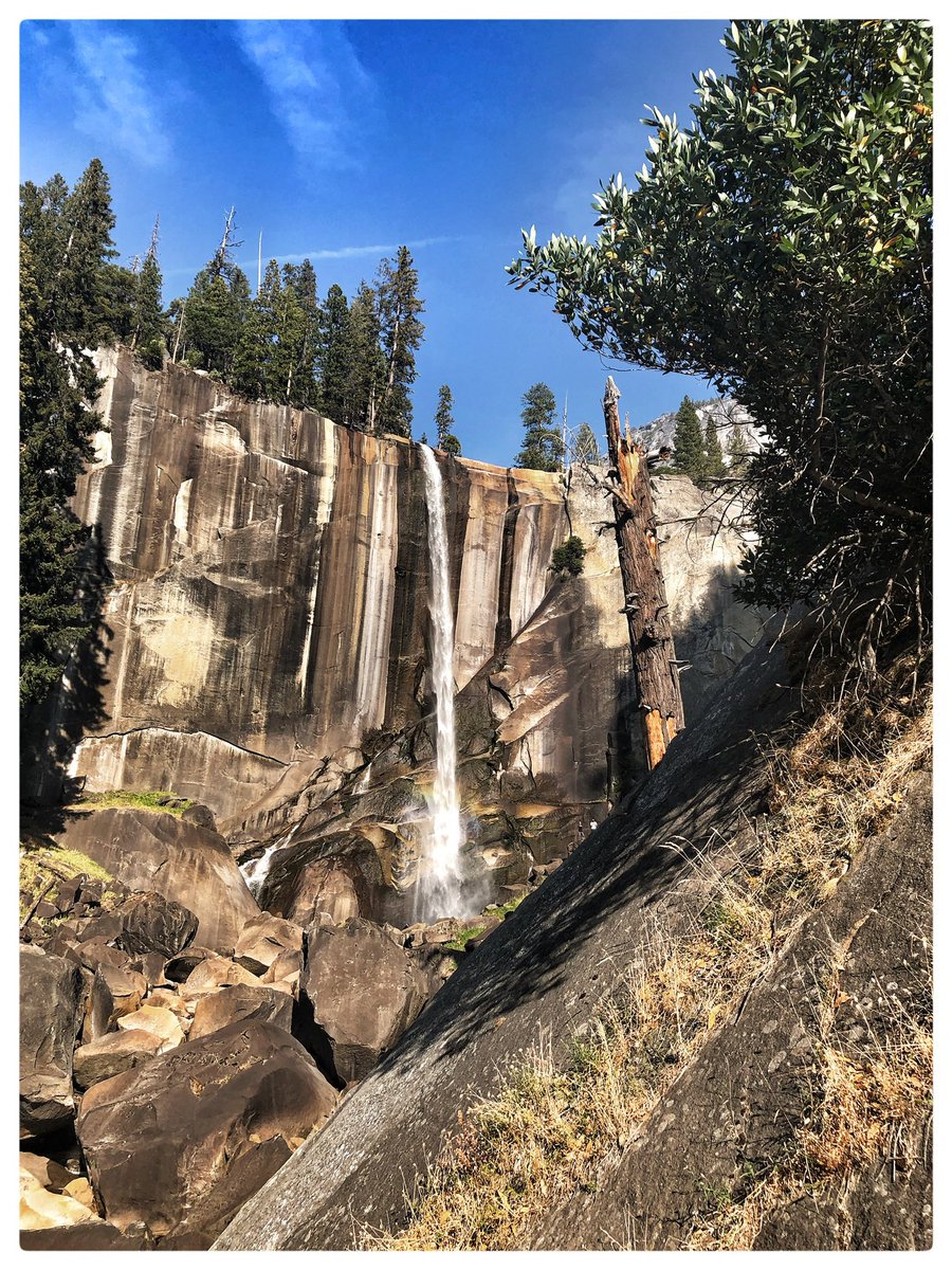 matt_cork's tweet photo. Memories from @YosemiteNPS back on this day 2019… 🇺🇸

#yosemite #elcapitan 
#vernalfalls #halfdome
#mercedriver #nationalpark https://t.co/wODfddvu5w