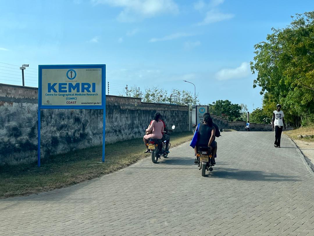 A successful project progress meeting at <a href="/KEMRI_Wellcome/">KEMRI-Wellcome</a> Enthusiastic, committed researchers and community members; a blend of cultures and expertise to increase vaccine uptake in the region. <a href="/LZirimenya/">Ludoviko Zirimenya</a> <a href="/AlisonEUganda/">Alison Elliott</a> <a href="/sam_skmuchina/">Sam Kinyanjui</a> <a href="/UVRIug/">UVRI</a> <a href="/MRC_Uganda/">MRC/UVRI and LSHTM Uganda Research Unit</a> <a href="/NIHRglobal/">NIHR Global Health</a> <a href="/EdwineBarasa/">Edwine Barasa</a>