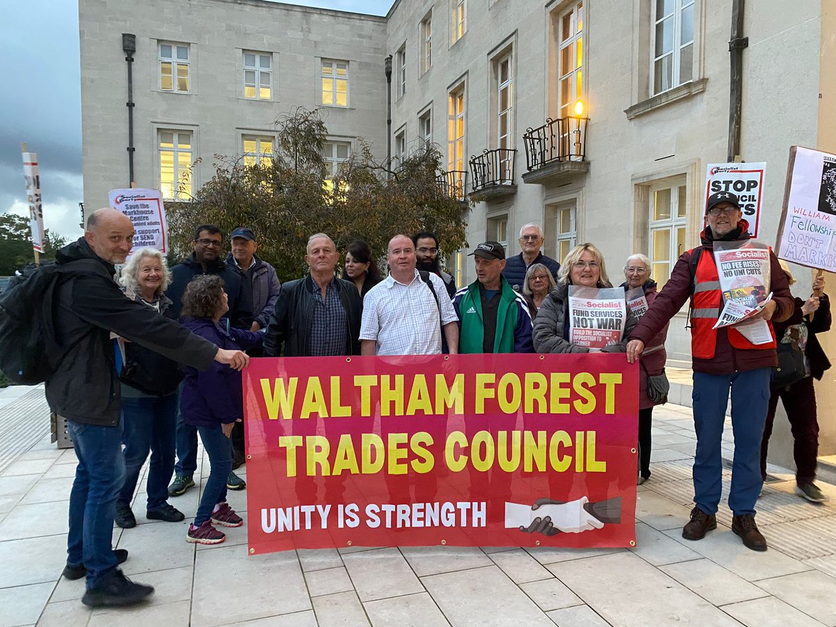 Waltham Forest Trades Council helped organise with carers and users a lobby of LBWF's health and social care scrutiny committee on 9 October to stop the proposed closure of the Markhouse Centre used by adults with special educational needs and disabilities (SEND).