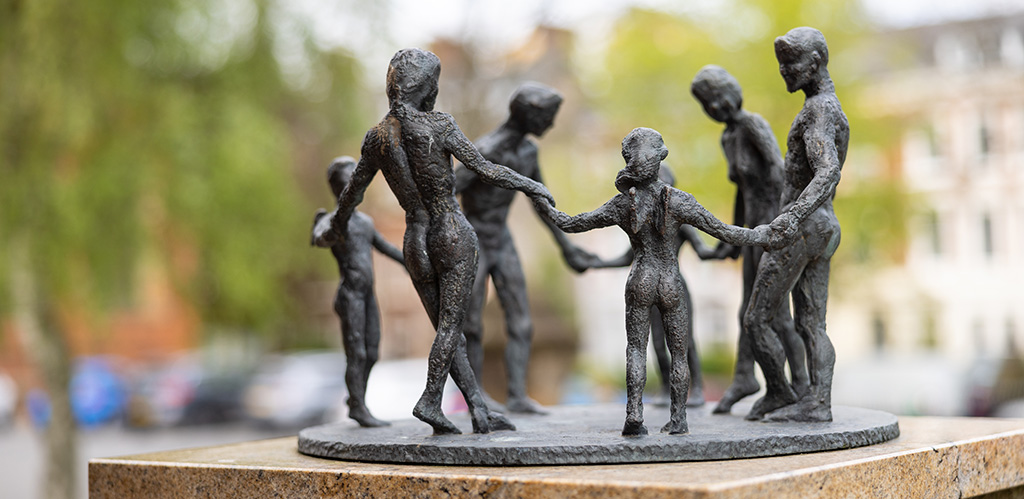 methodyprep's tweet image. In this month's assembly we discuss bereavement and the Celebration of Life. 

Hear from members from Cruse Bereavement Support and the Youth Advisory Group on how to support an individual experiencing bereavement.

Watch here 👉methody.org/news/assemblies

#MCB #Methody #Madetolead