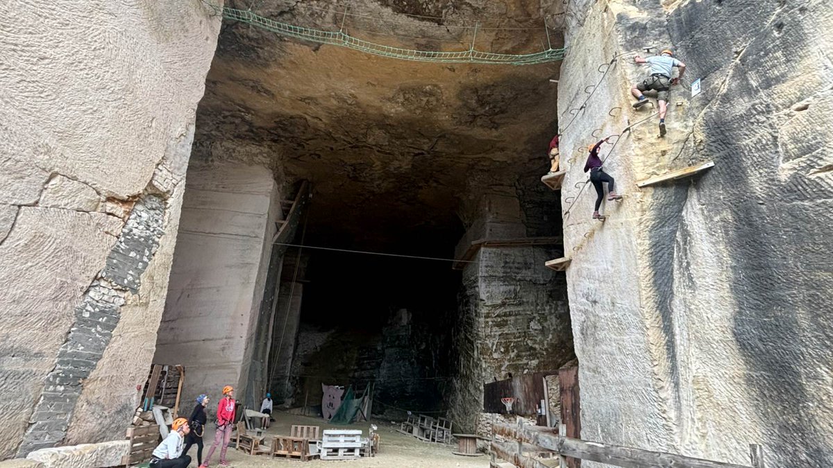 LA GROTTE DE CHAMP RETARD, UNE ANCIENNE CARRIÈRE RECONVERTIE EN PARCOURS AVENTURE

Lire l'article ➡️ koikispass.com/grotte-de-cham…

#famille #loisirs #patrimoine #grotte #bourgogne #yonne