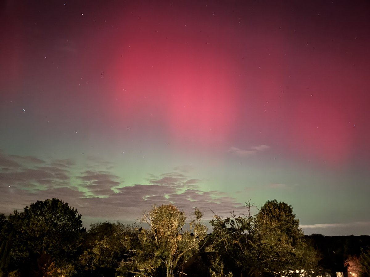 simonmalcolm's tweet image. Finally saw the Northern Lights at home last night.