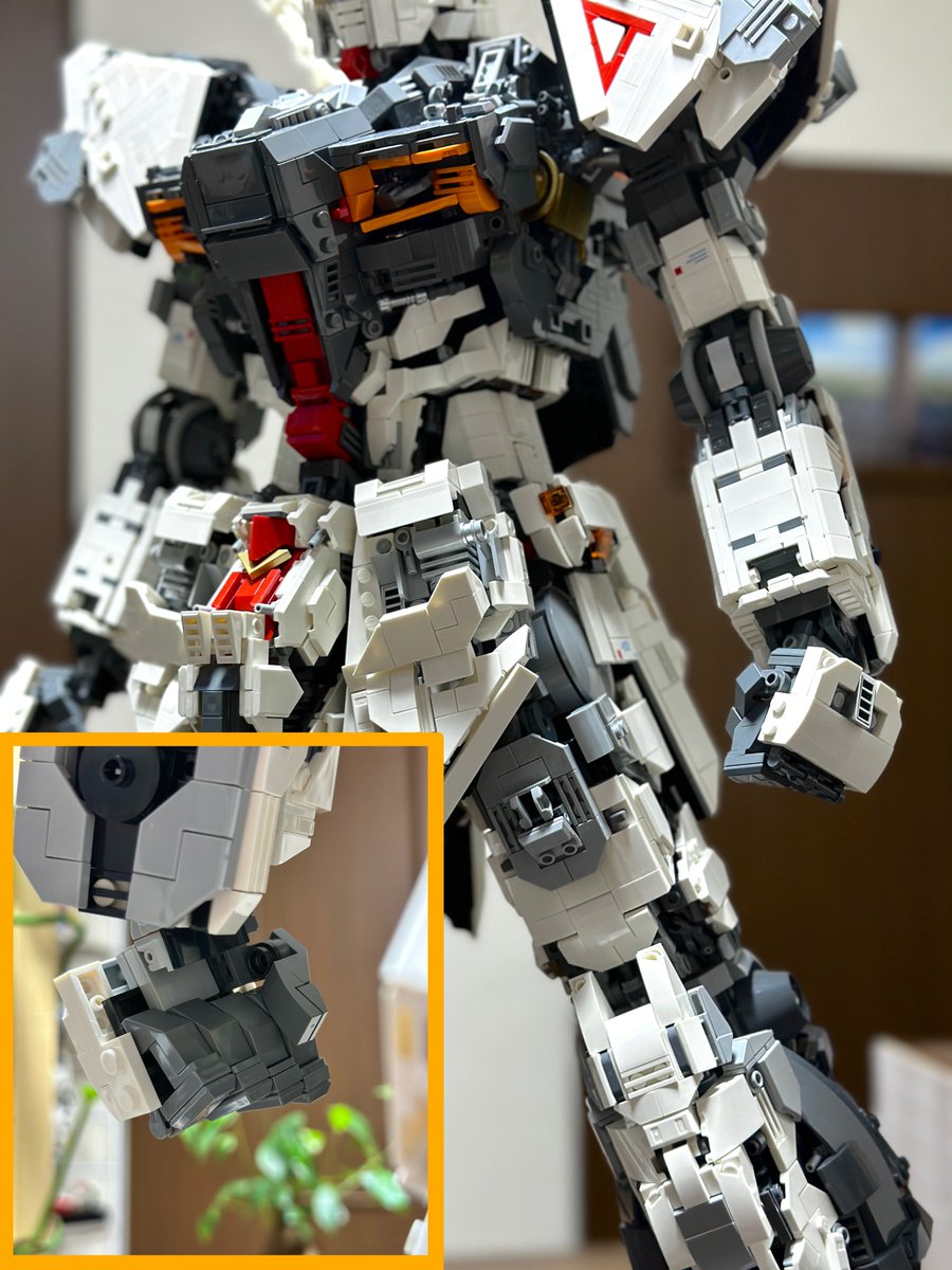 seirei526's tweet photo. LEGOでνガンダム制作中【進捗70%】
・バックパック完成(1枚目)
・握りこぶしの新造(2枚目)
にぎってる感じの表現を改善したよ😆 https://t.co/TGatl1K1S4