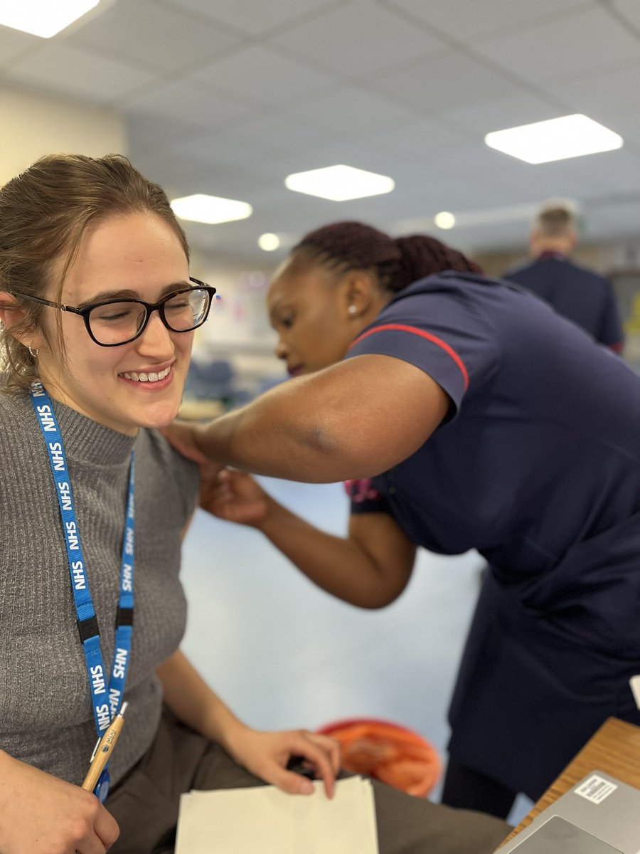 NurseTheresia's tweet photo. Immunisation programme running on level 9, outside Hartor, feel  free to come up and get yourself jabbed💉#Protectyourself’ patients &amp; your loved ones #BeWinterStrong💪@UHP_NHS @DerrifordNurses @howes_nat @UHPWellbeing @SarahLBud @matron_mike https://t.co/s62zTkt0kK