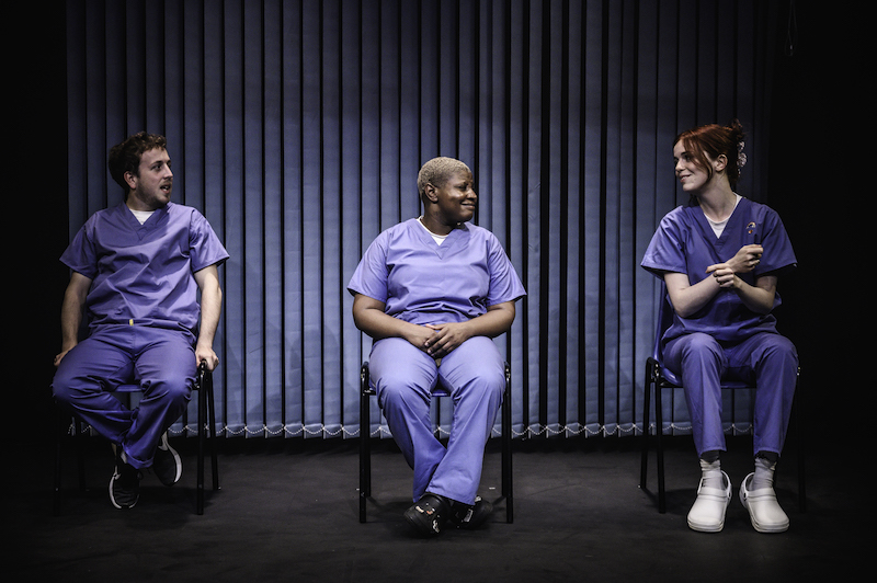 #THEATRE #REVIEW Tending <a href="/BrxHouseTheatre/">Brixton House</a> <a href="/tendingplay/">Tending: a verbatim play</a> 'This is a play that should be seen by anyone who’s ever been sick or will become sick - and every MP' ⭐️⭐️⭐️⭐️⭐️ thereviewshub.com/tending-brixto… #London