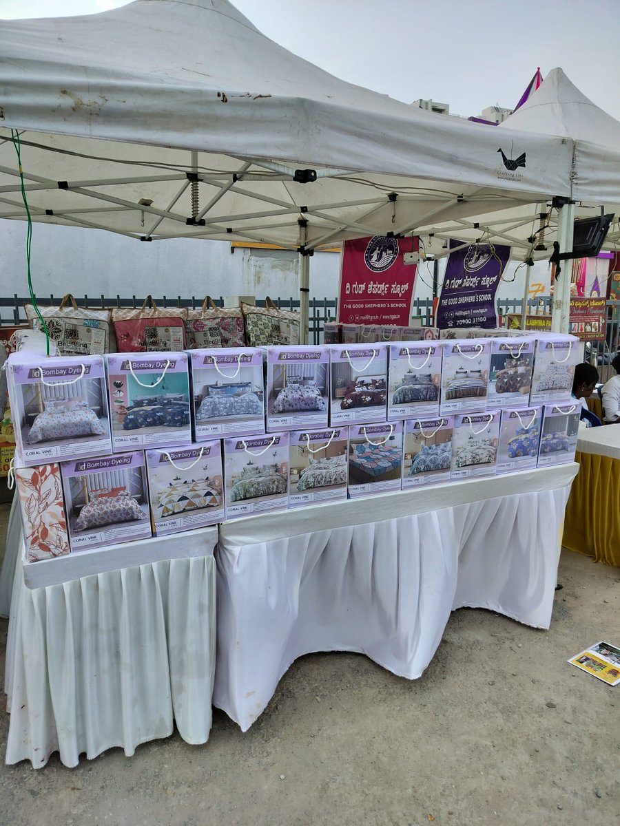 sachinkwl's tweet photo. @BombayDyeing_In Fake Bombay Dyeing bedsheets are being openly sold in Bengaluru, and no action has been taken yet. #Bengaluru #FakeGoods #ConsumerRights https://t.co/MOxy0NJVFj
