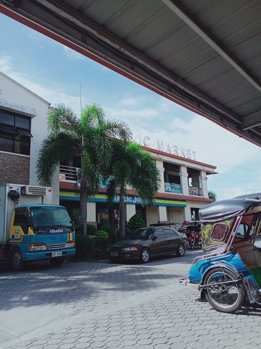 HuntX2456's tweet photo. @ Cruz na daan, San Rafael, Bulacan

#alterbagets #AlterManila #alterphilippines #alterpinoy #AlterCebu #fuck #fun #altermalolos https://t.co/AZOsBGx39P
