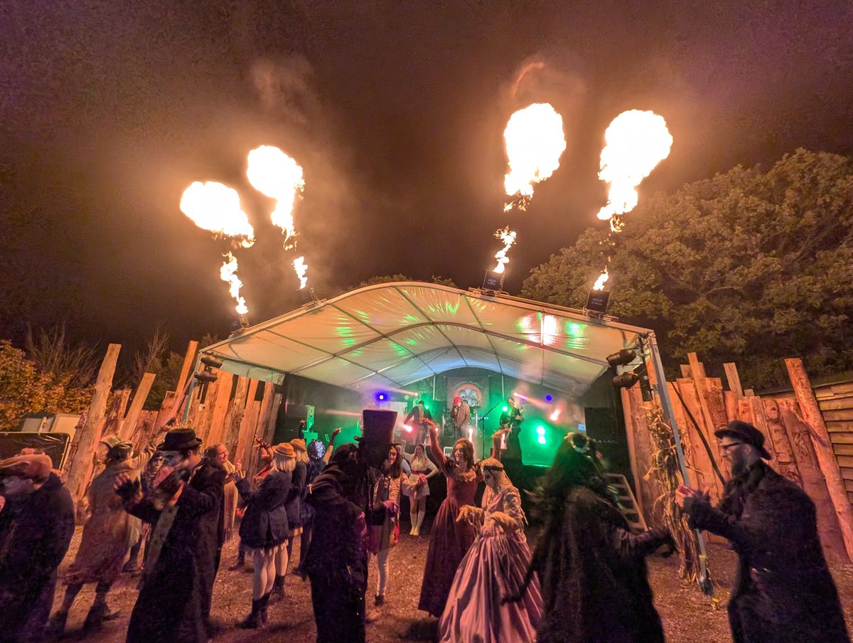 Thrill Nation tweet media