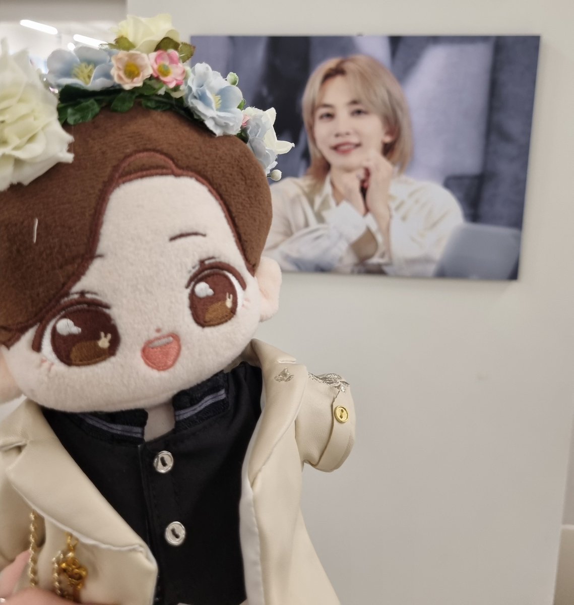 vilX_Xliv's tweet photo. #20Again_with_SCOUPS_JEONGHAN

애기들과 함께한 전시회 타래♡ https://t.co/h5sNkRxx4b