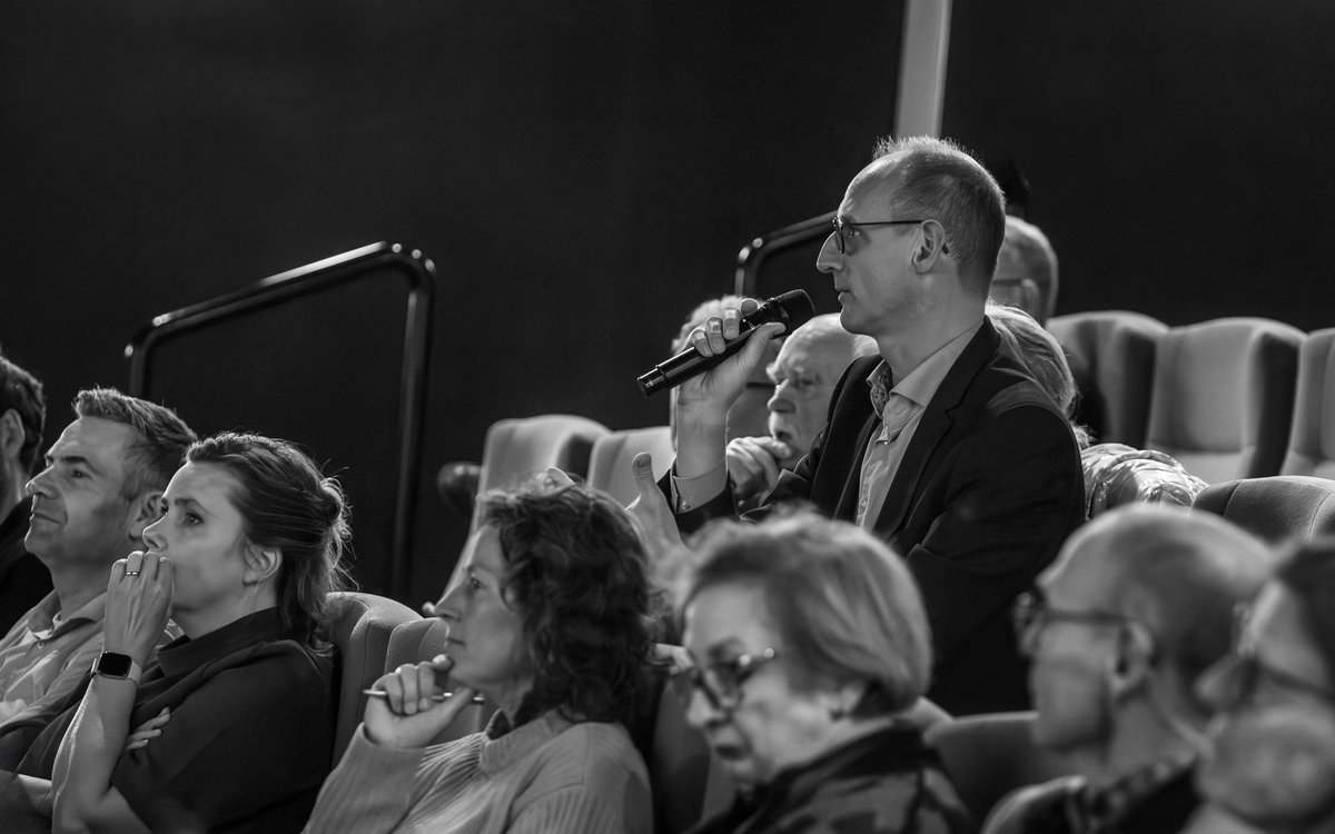 Wij kijken terug op een leuk #slotdebat vorige week! Met zes ingebrachte #cases uit verschillende domeinen een mooie kans om verschillende domeinen te verbinden en te inspireren. Op naar een groener #Eindhoven! Benieuwd naar de inhoud? check dan het verslag op onze website.