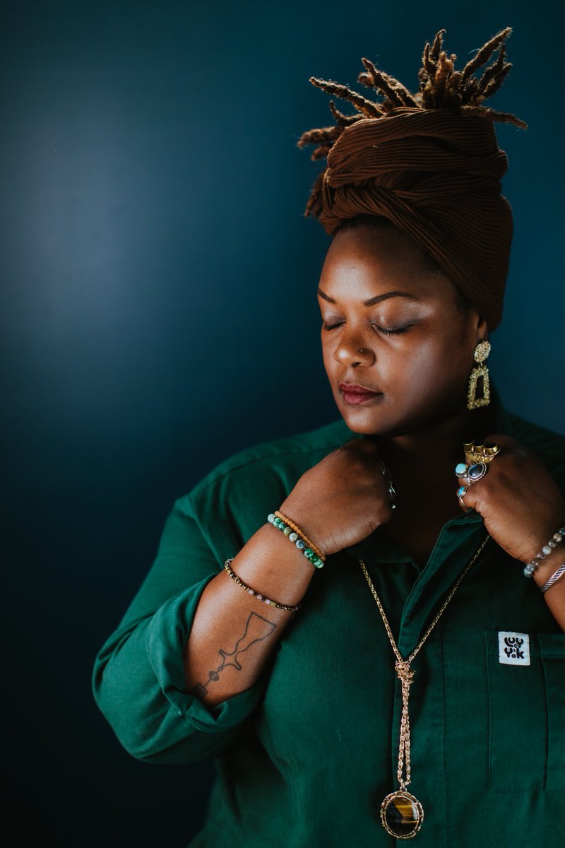 Kyshona neemt je mee in haar wereld waar muziek genezing brengt. Lees het nu via onze website het hele verhaal van Heaven Magazine!
takeroot.nl
 
#TakeRoot2024 #TakeRoot #Kyshona #HelendeMuziek #SPOTGroningen