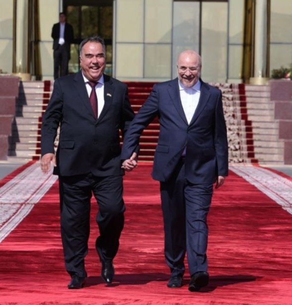 akkaf_ir's tweet image. دست در دست همسایگان، این #اتحاد_محکم است.
پایان سفر دکتر #قالیباف #رئیس_مجلس به کشور #تاجیکستان