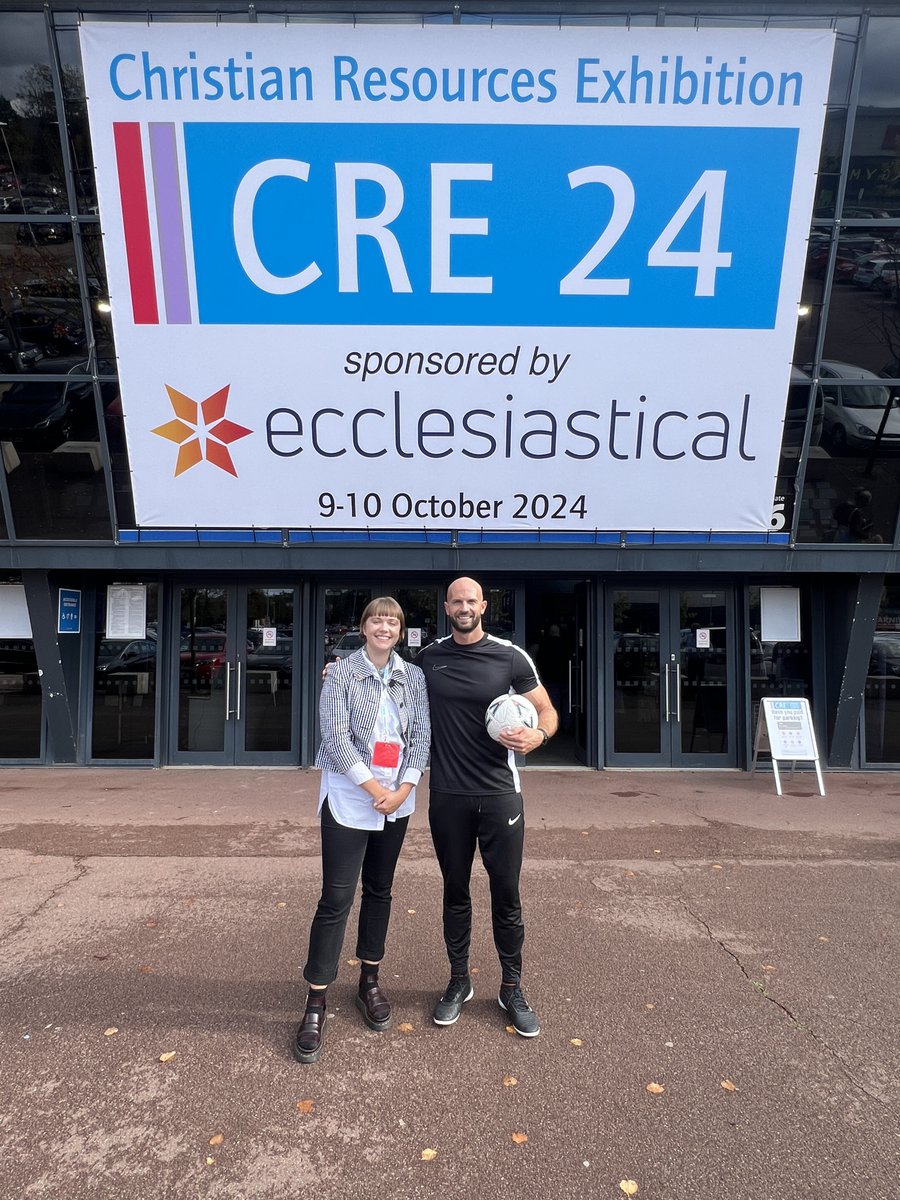 FH Digital tweet media