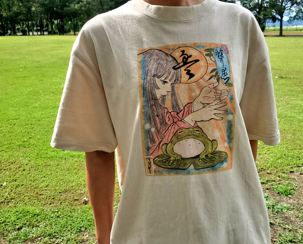 かえるTシャツの販売、本日までです!
残り時間あと少しですが、よろしくお願いいたします🐸☀️
そして今までありがとうございました☺️🌷🌿
 #Revius 