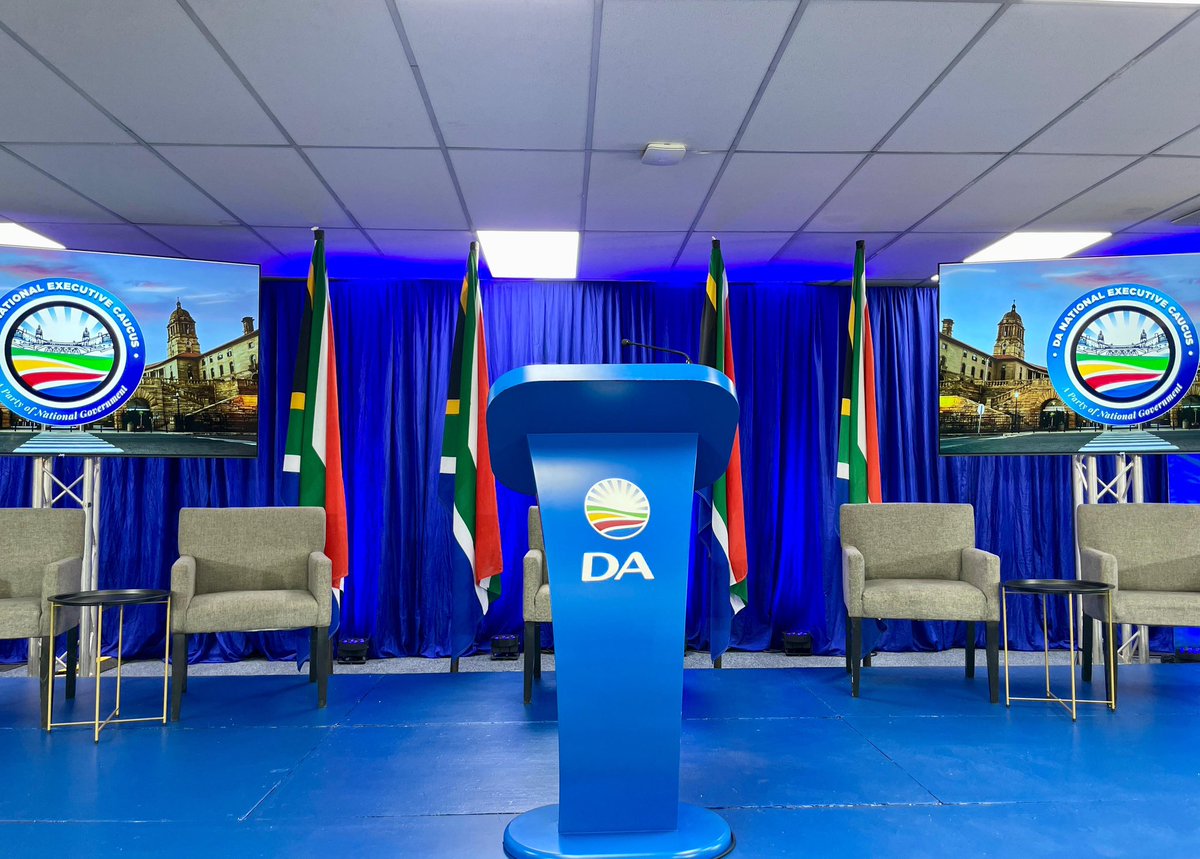 Our_DA's tweet photo. 🚀 Today marks #100daysOfGNU! Join DA Leader John Steenhuisen at 11h15 as he outlines the DA’s vision for growth, jobs, and key reforms to build South Africa's future. 

📺 Watch the broadcast live here: https://t.co/aAeqn97fU2

#DAatWork https://t.co/v3Xl6NuVrD
