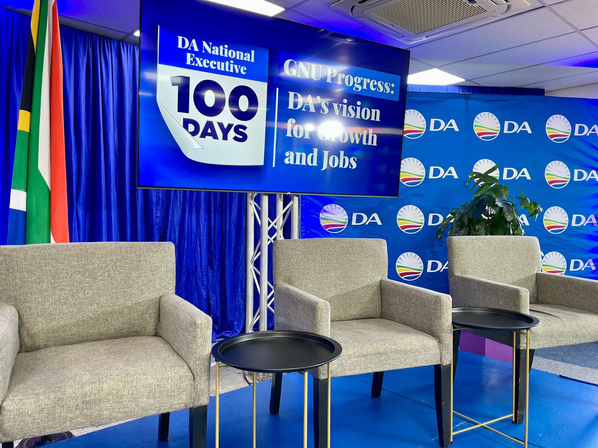 Our_DA's tweet photo. 🚀 Today marks #100daysOfGNU! Join DA Leader John Steenhuisen at 11h15 as he outlines the DA’s vision for growth, jobs, and key reforms to build South Africa's future. 

📺 Watch the broadcast live here: https://t.co/aAeqn97fU2

#DAatWork https://t.co/v3Xl6NuVrD