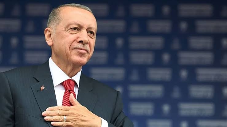 brlstr1's tweet photo. İslamla alakan yok. 
Türk Kültürüne saygın yok. 
Vicdanın hiç yok. https://t.co/hDIBwFvGVA