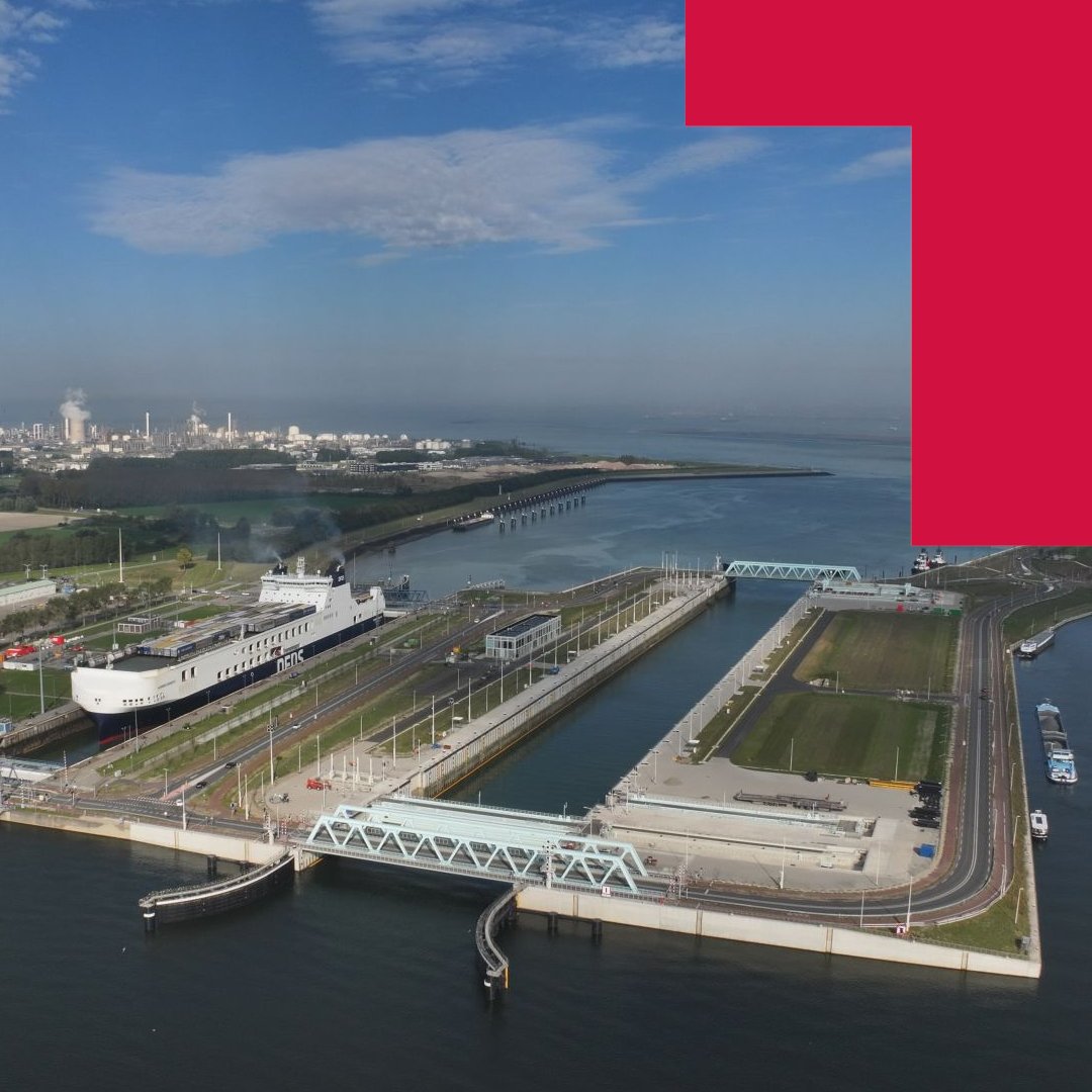 TMS_IS's tweet photo. Feestelijke opening van de Nieuwe Sluis in Terneuzen door Koning Willem-Alexander en Koning Filip, een prachtige Belgisch-Nederlandse samenwerking 🇧🇪 🇳🇱. Onze werkplaats en kantoren op de Schependijk moesten we opgeven, maar nu hebben we een ultramoderne faciliteit op het MVP👌. https://t.co/7IVaExpU2V