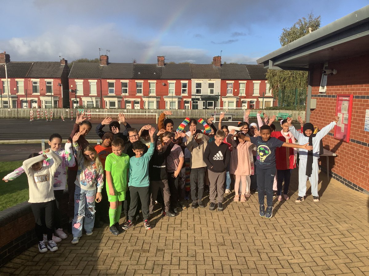Mr. Gilbert Year 5 (@mrgilbertremat) on Twitter photo A rainbow came out for our <a href="/RainbowEduMAT/">Rainbow Education MAT</a> 10th birthday celebrations π <a href="/hgprimary/">Heygreen Primary</a> A rainbow came out for our <a href="/RainbowEduMAT/">Rainbow Education MAT</a> 10th birthday celebrations π <a href="/hgprimary/">Heygreen Primary</a>