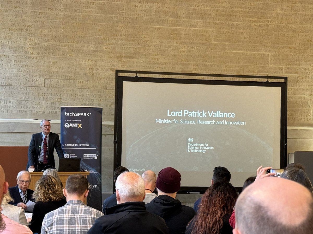 Really nice to hear from my former boss - the country is very fortunate to have Patrick as our minister for Science <a href="/BristolUni/">University of Bristol</a>