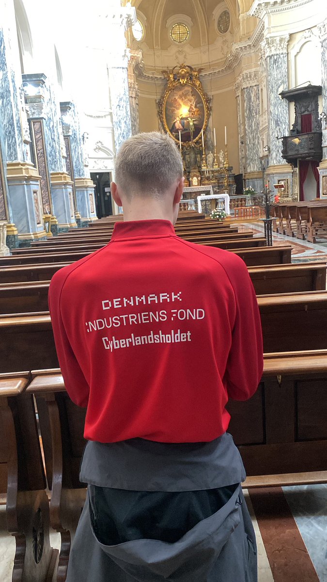 Der bedes til Cyberguderne inden afgørelse af #ECSC2024 i aften