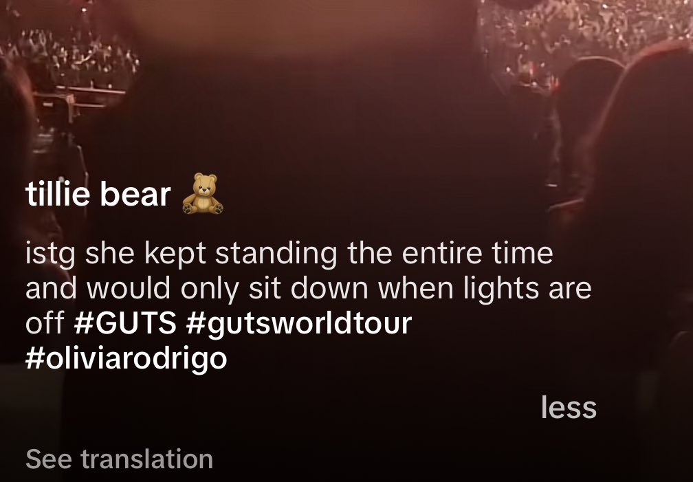 hopeurokgross's tweet photo. well THATS WHAT YOU DO IN A CONCERT https://t.co/o5VCOi3Ep1