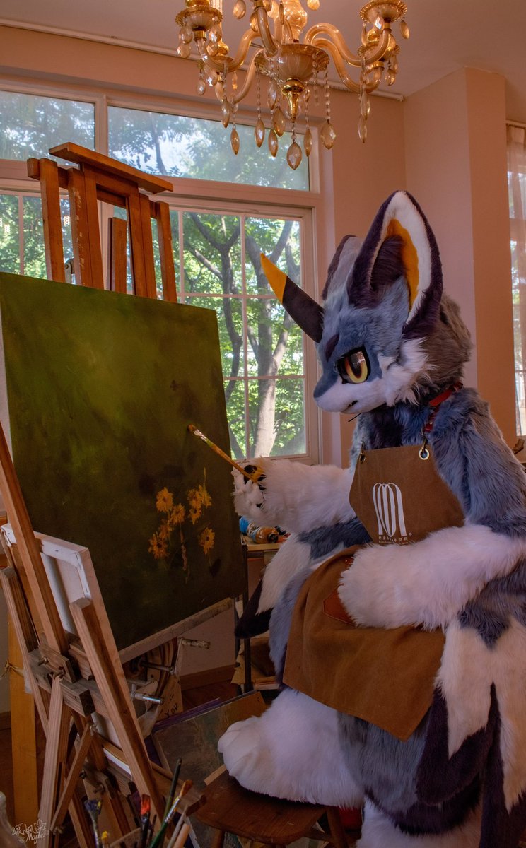 画中自有心之所向
#fursuit #FursuitEverday #FursuitFriday