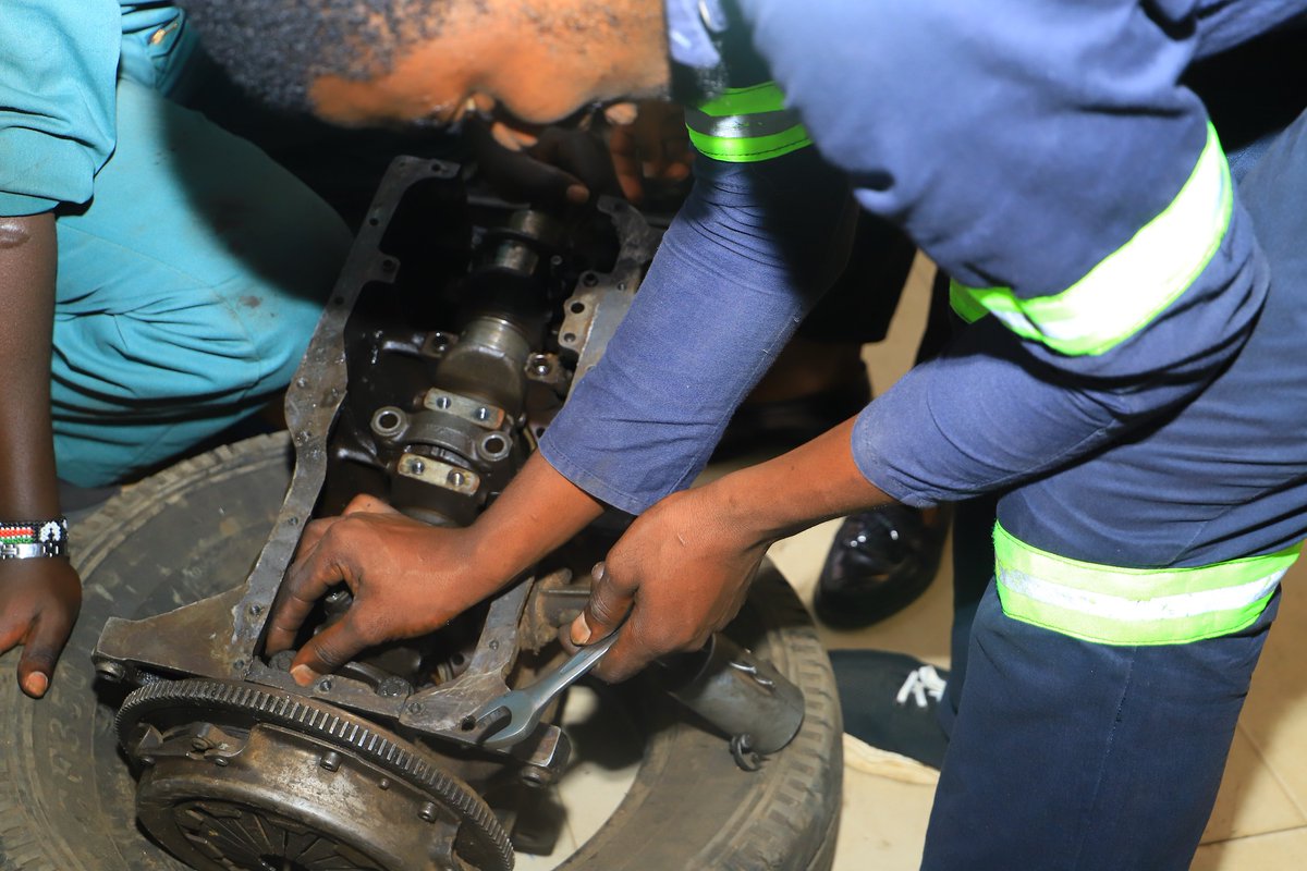 ICSCollege's tweet photo. AUTOMOTIVE ENGINEERING - NAIROBI CAMPUS
Get ready to take control of the latest tech and innovation in the automotive world. From mastering engine power to owning the EV revolution, we'll put you in the driver’s seat. Buckle up—your high-octane career starts here! https://t.co/JkyD2J7nF9