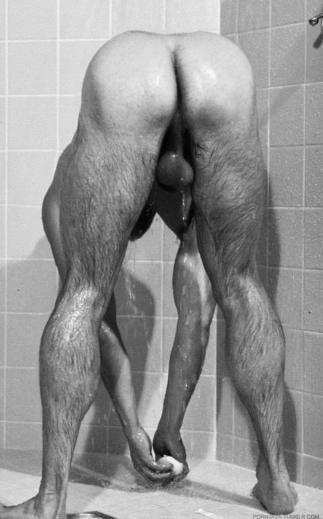 Well would you look at what happened…
#DropsTheSoap #Bubblebutt #LowHangers #HotHairyAss