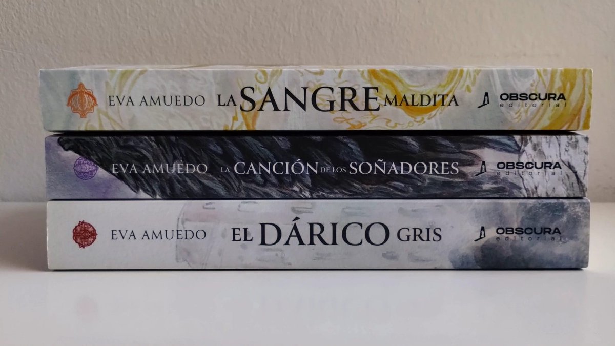 🏹En la tercera entrega de esta asombrosa saga de fantasía épica, dioses y demonios vuelven a habitar el mundo, con terribles consecuencias para los mortales. Y ya parece tarde para la paz en Muriath…