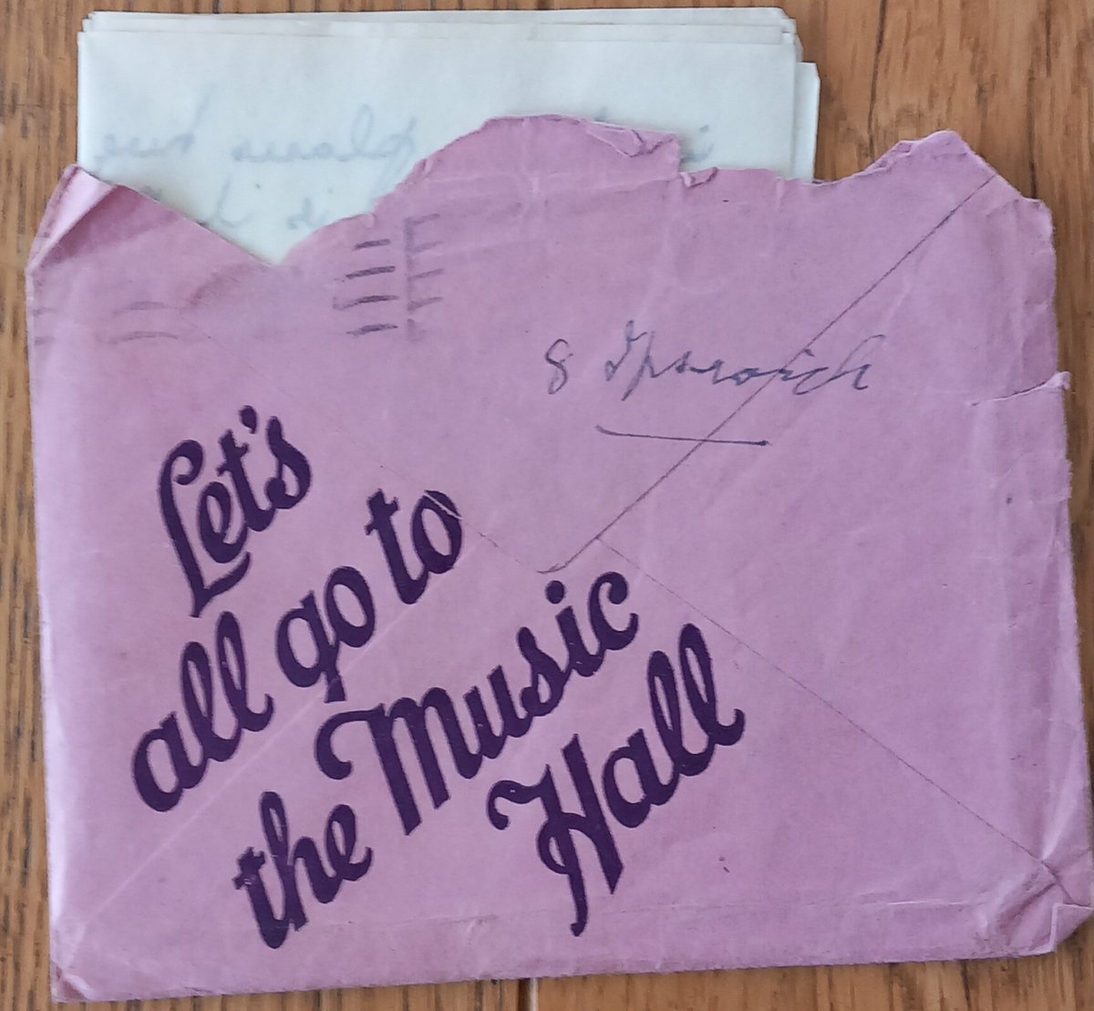 Into the Limelight (@monomaniablogs) on Twitter photo Music Hall Conference starts tomorrow <a href="/HoxtonHall/">Hoxton Hall</a>. What fun we'll have! <a href="/musichallsoc/">BritishMusicHallSoc</a> <a href="/frankmatchamsoc/">frankmatchamsociety</a> @WaterRatMuseum <a href="/visittheatres/">visit theatres</a>
#MusicHall Music Hall Conference starts tomorrow <a href="/HoxtonHall/">Hoxton Hall</a>. What fun we'll have! <a href="/musichallsoc/">BritishMusicHallSoc</a> <a href="/frankmatchamsoc/">frankmatchamsociety</a> @WaterRatMuseum <a href="/visittheatres/">visit theatres</a>
#MusicHall