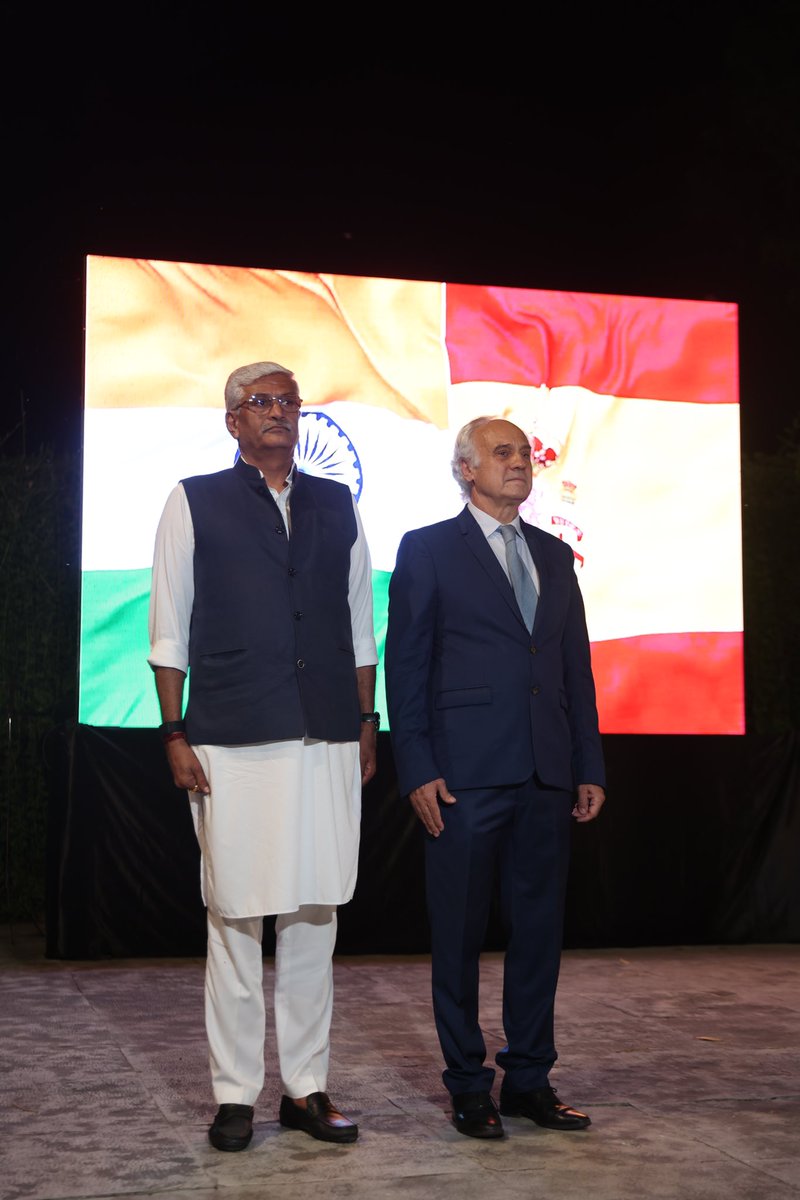 EmbEspIndia's tweet image. Celebrating National Day of🇪🇸 at the Embassy of🇪🇸in🇮🇳. Grateful to our esteemed Chief Guest, Hon. Minister of Tourism &amp;amp; Culture, Mr. Gajendra Singh Shekhawat for joining us and heatfelt thanks to Ambassador, Juan Antonio March for hosting the occasion.
¡Viva España!🇪🇸

#SpaIndia