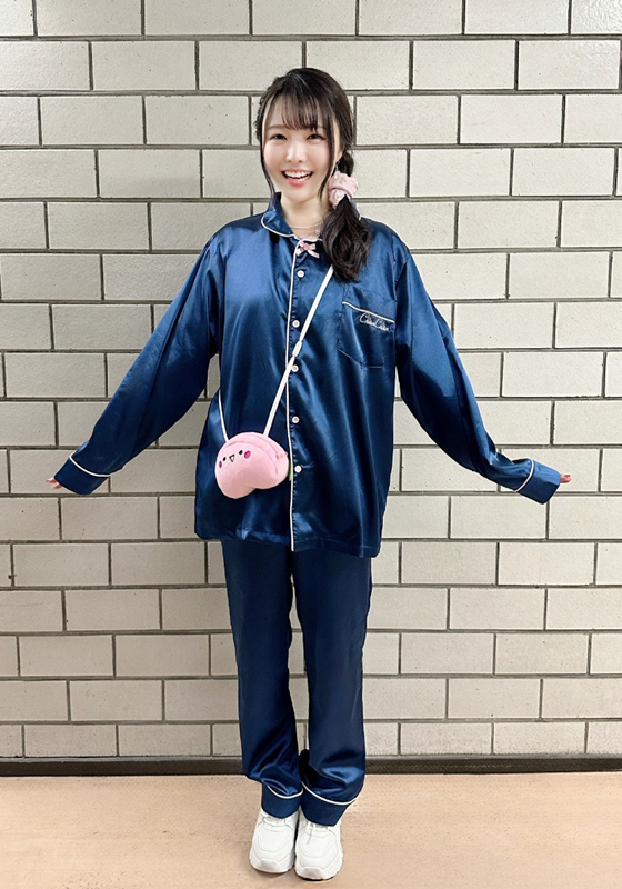 麻倉もも Momo Asakura artist official on X: 麻倉もも Momo Asakura artist official on X: