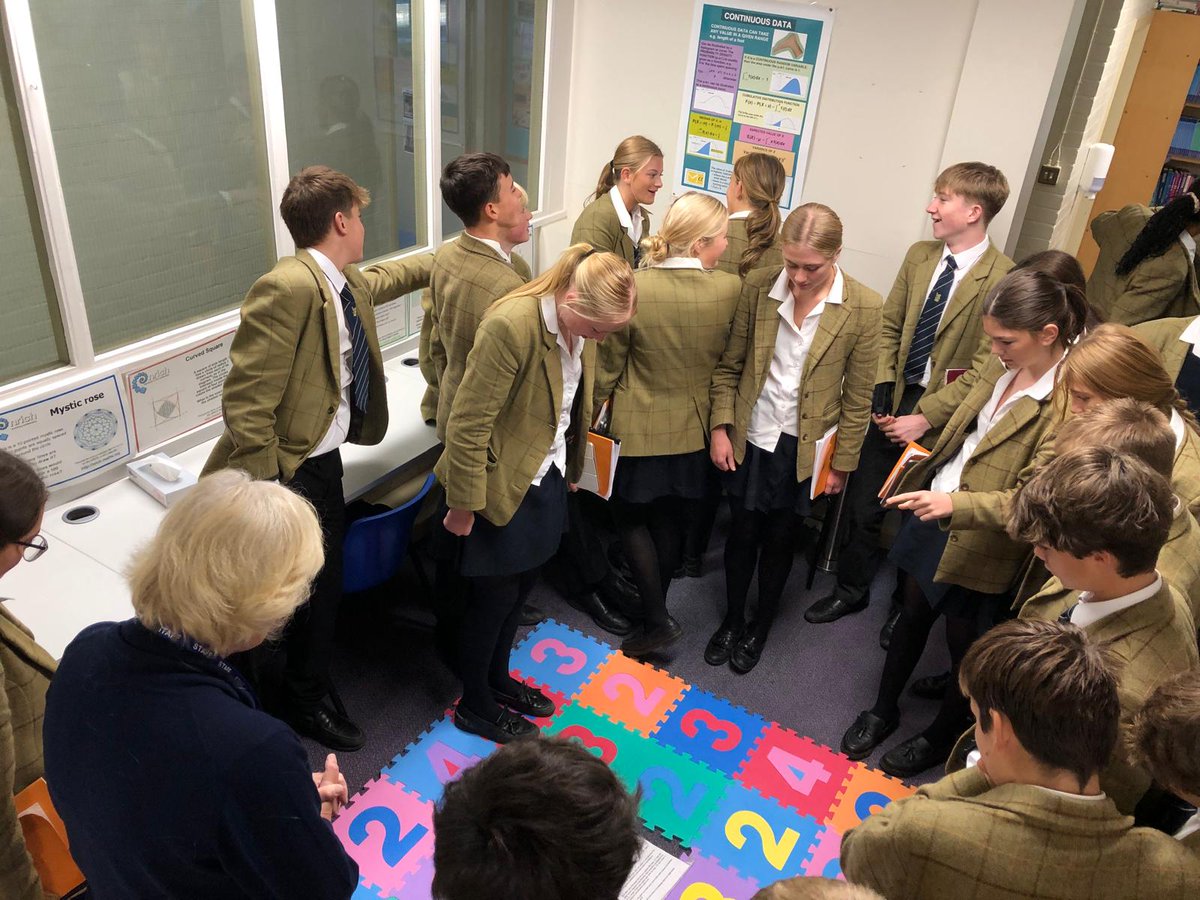 🧠 Welcome to a Friday brainteaser, courtesy of Mr Seddon-Roberts

☕️ Put the kettle on and give this a go