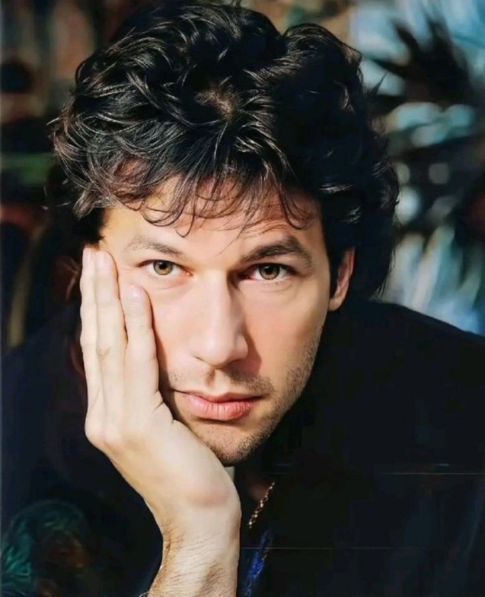 RubabQasim786's tweet photo. My Name is Rubab and I stand with Imran Khan! #IKforPakistan https://t.co/puu0oKp7Rc
