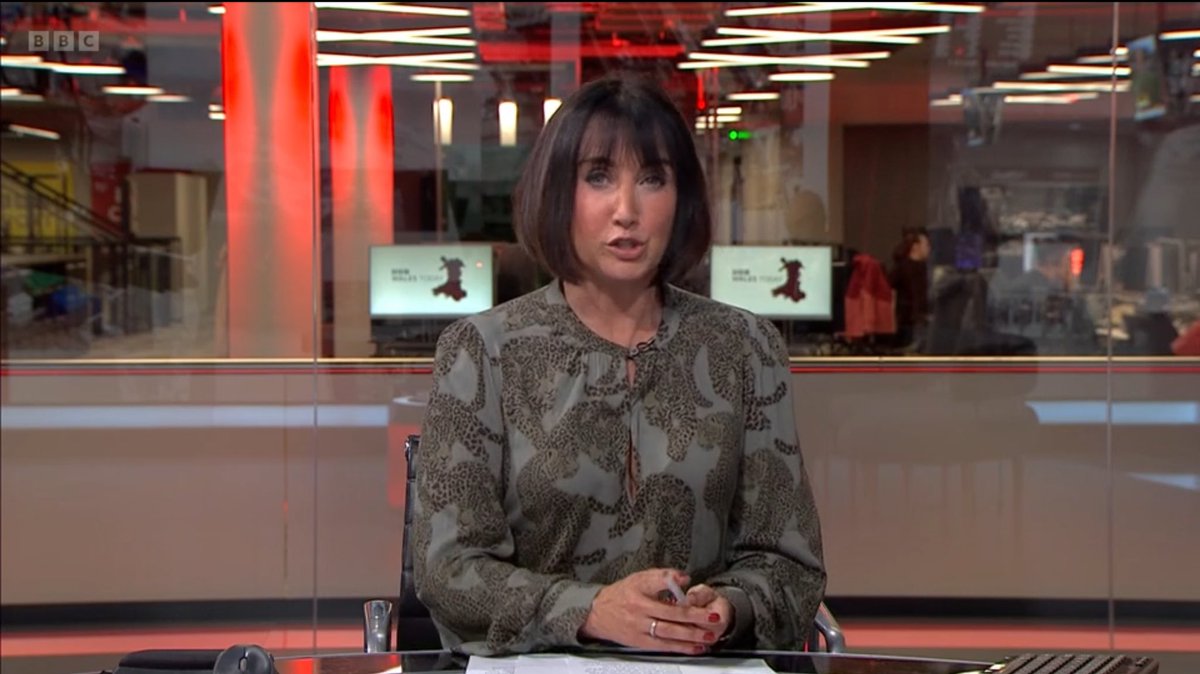TVNewsCaps100's tweet photo. .@lucyowenwales (@BBCWalesNews) 10-10-2024
📺📺📺📺📺📺📺📺📺📺📺 https://t.co/ILEIcEhtu9