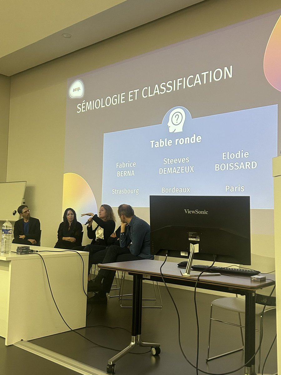 AESP (@assoaesp) on Twitter photo Sémiologie et classifications: le progrès des connaissances est-il synonyme d’appauvrissement de la sémiologie clinique ? Tableau ronde philosophico-psychiatrique avec Elodie Boissard, <a href="/berna_fabrice/">Berna Fabrice</a> et Steeves Demazeux, animée par <a href="/MalletJasmina/">Jasmina Mallet</a> et <a href="/baptiste_pignon/">Baptiste Pignon</a> Sémiologie et classifications: le progrès des connaissances est-il synonyme d’appauvrissement de la sémiologie clinique ? Tableau ronde philosophico-psychiatrique avec Elodie Boissard, <a href="/berna_fabrice/">Berna Fabrice</a> et Steeves Demazeux, animée par <a href="/MalletJasmina/">Jasmina Mallet</a> et <a href="/baptiste_pignon/">Baptiste Pignon</a>