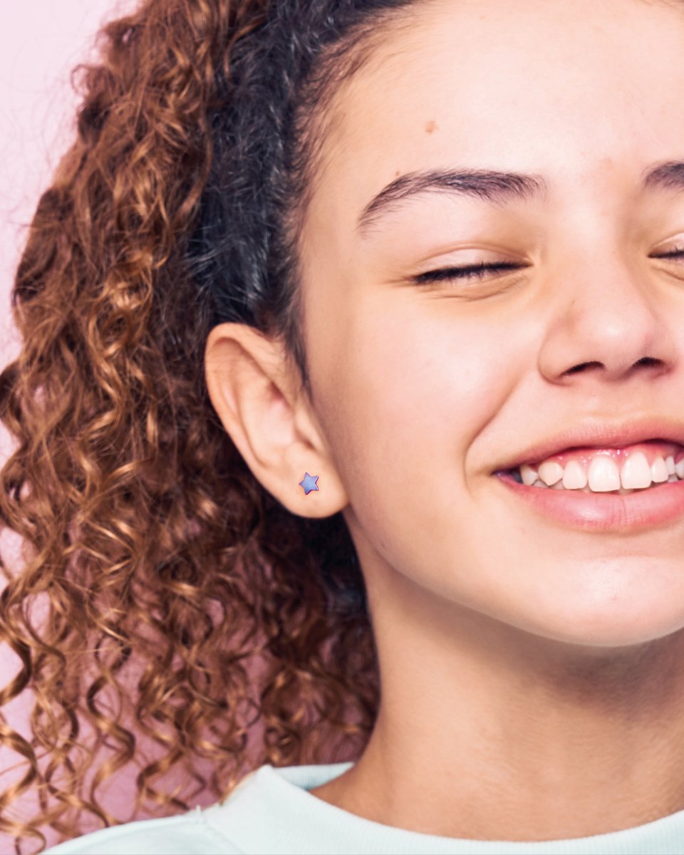 Ti2_Titanium's tweet image. Celebrating International Day of Girl! 💕 Why not gift her our Multipack 5 Studs box? It's a perfect back-to-school collection, perfect for Monday through Friday!

ti2titanium.com/multi-pack-gif…