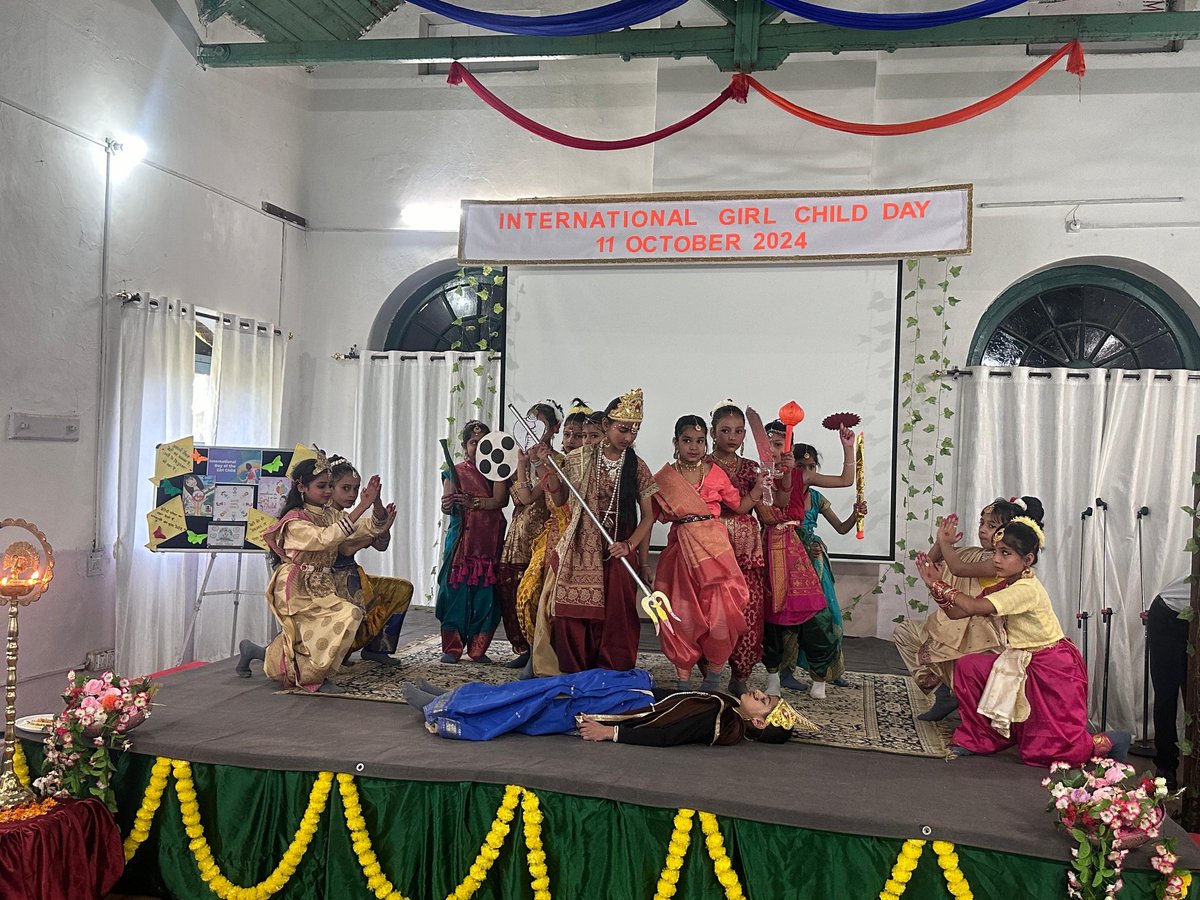ProDefLko's tweet photo. #GoldenkeyDivison’s Primary School, GKPS Dagshai, marked #InternationalDayoftheGirlChild with an awareness march through Dagshai Cantonment & captivating performances championing the rights of girls. Together, we stand for a brighter and equal future for girls. https://t.co/fCwjoGKLXu