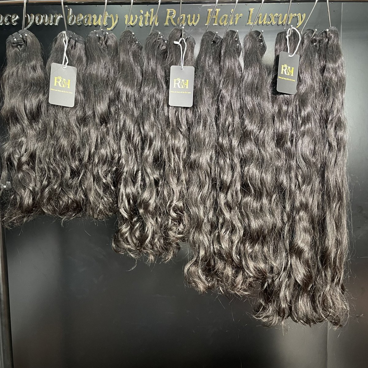 Rawhairluxury's tweet image. Raw Bundles Restocked!!
Order now!! 📲📲📲

☎️ Hotline: 
+1 (206) 698‑5133 (sale)
+1 (360) 488-8234 (delivery)
🌍 Website: rawhairluxury.com

#rawhairluxury #machineweft #machinewefthair #bundledeals #rawseastraighthair #rawvietnamesehair #rawhairluxuryus