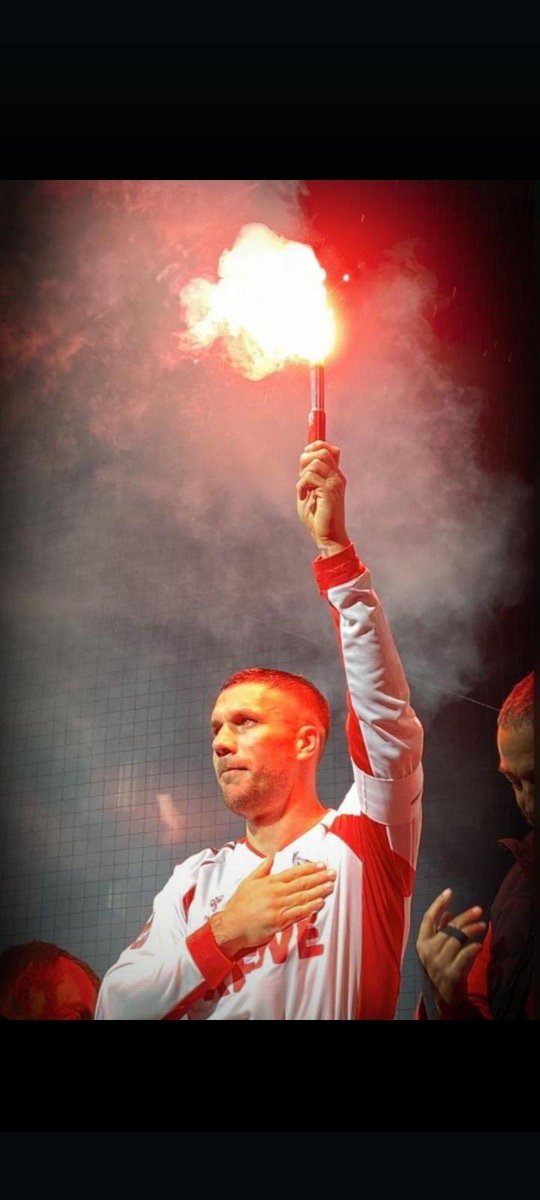 der_jules__'s tweet photo. Einer von uns! 🔴⚪️

#effzeh #effZEHN https://t.co/9RcyPRTg9m