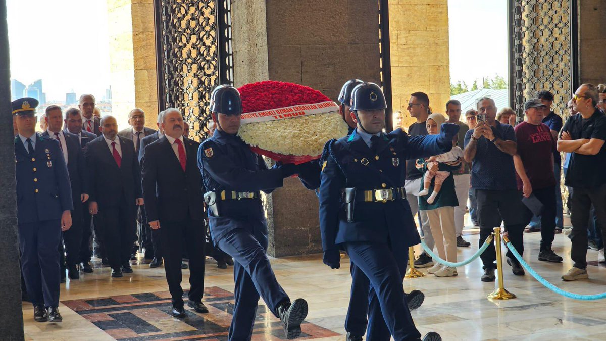 Uzman Çavuşların Kalesi
Kamu yararına Derneği Temud’un 1 nci kuruluş yıldönümü kutlu olsun.
Saat 15.00 da Tüm Ajans ve Basının katılacağı Ulusta meydanda basın açıklamamız olacaktır.
Kahramanları haykıracağız
#UzmanÇavuş ları Seslendireceğiz