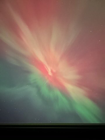 The sky was God’s art canvas last night! 💫