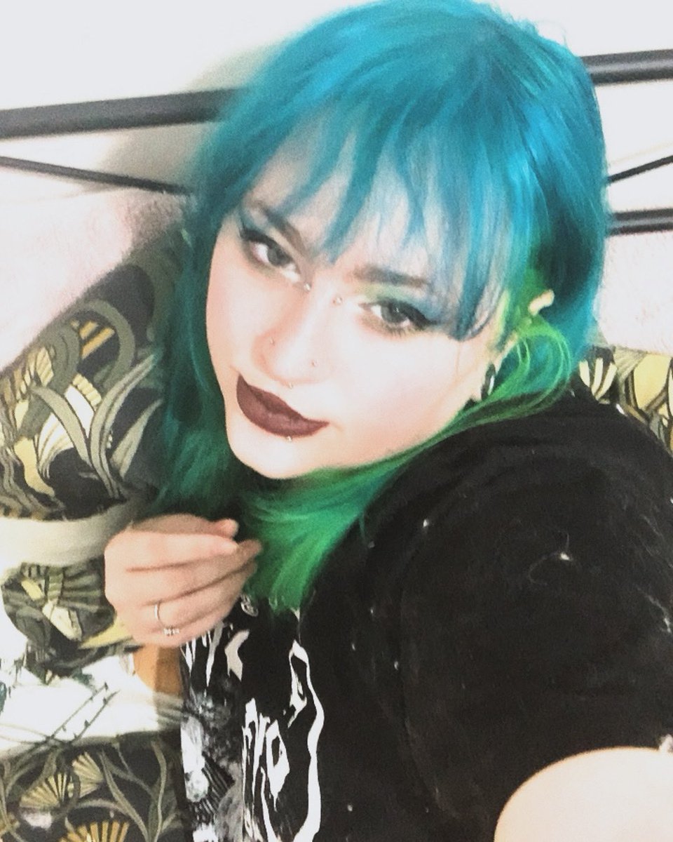 Kiseyos's tweet photo. Beau comme ça ? https://t.co/LDvNj9NGnf