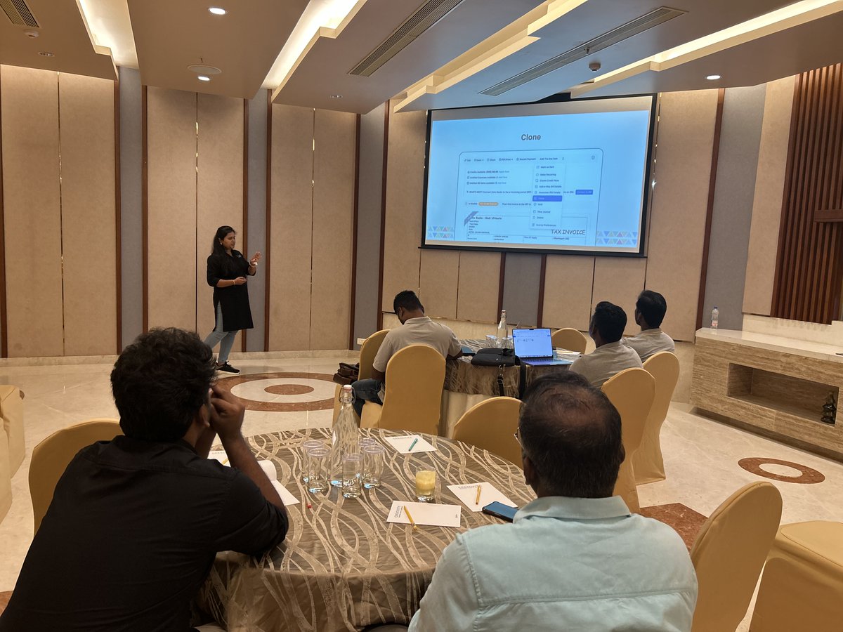 ZohoBooks's tweet photo. Big shoutout to #NammaKovai, #NammaSalem, &amp; #NammaMadurai makkal for their amazing energy at the Zoho Books Community Meetup. 

Let’s keep that business momentum going with #NammaZohoBooks 💙

#ZohoBooks #ZohoCommunity #GoZohoFinance https://t.co/KhE7CWCgJL