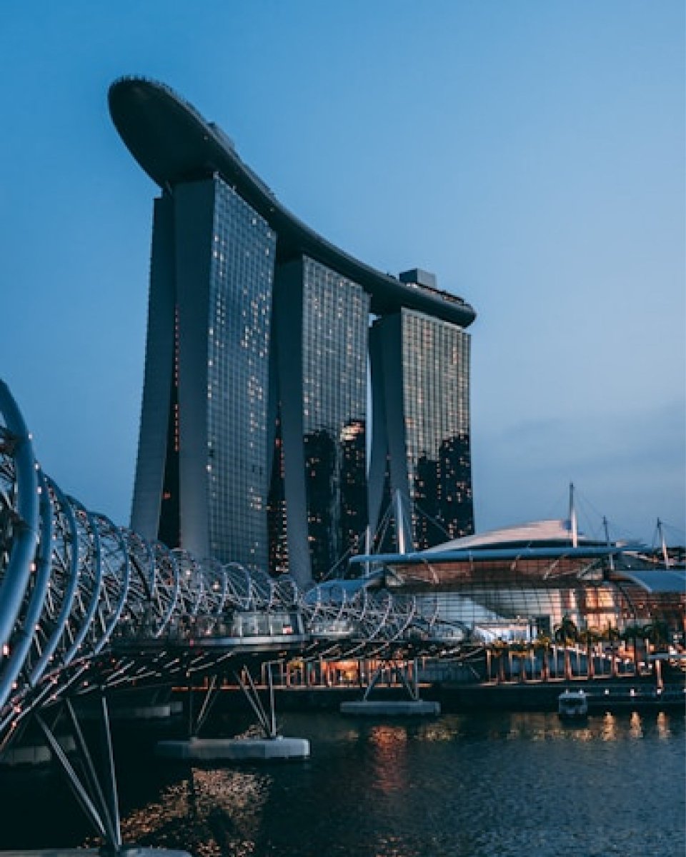 fox_metaverse's tweet photo. 🌐 BFM at Token 2049, Singapore! 🚀

At BFM, we’re all about creativity and innovation when it comes to marketing, especially in the exciting world of Web3, Crypto, NFT,  Blockchain, AI, Quantum Solutions and the Metaverse. Covering big events like Token 2049 

#Token2049 #BFM https://t.co/cGEhfyCXtO