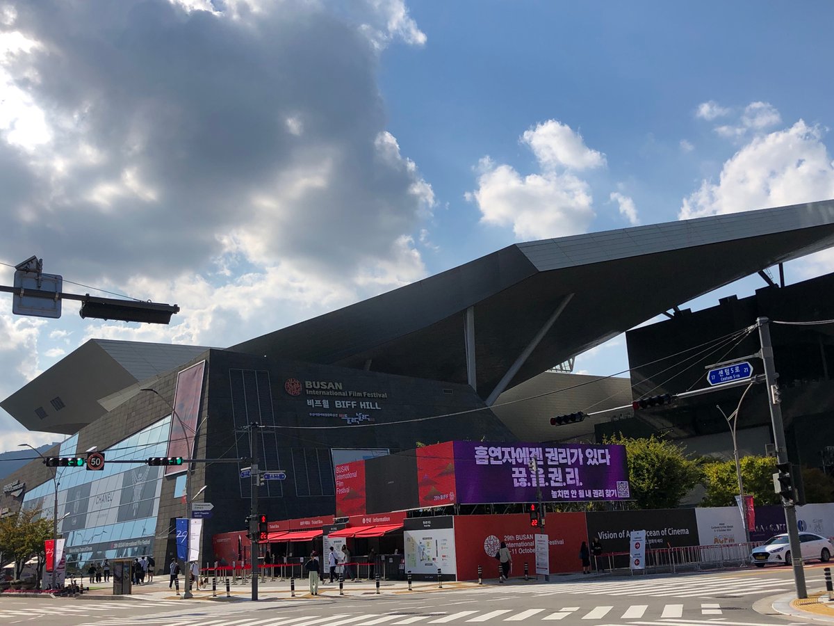 mysmallsphere's tweet photo. 미겔 고메스와 레오 까락스 https://t.co/IeplgWcZ7W