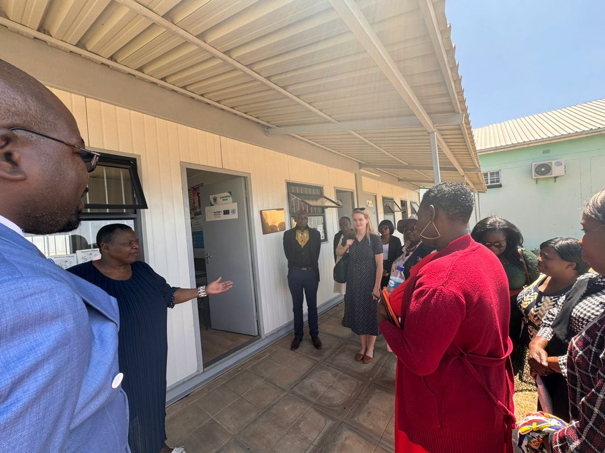 UNFPA_Zimbabwe's tweet photo. Today, the visit & assessment of Safe Spaces & One-Stop Centres continues in Bindura & Muzarabani, highlighting vital support services for survivors of gender-based violence & identifying gaps to strengthen community care & protection system.
#EndGBV
#SafeSpaces
#OneStopCentres https://t.co/NGS0SJygBy